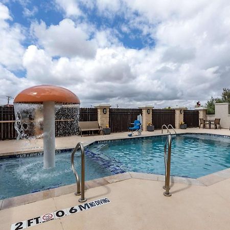 Best Western Plus North Odessa Inn&Suites Extérieur photo